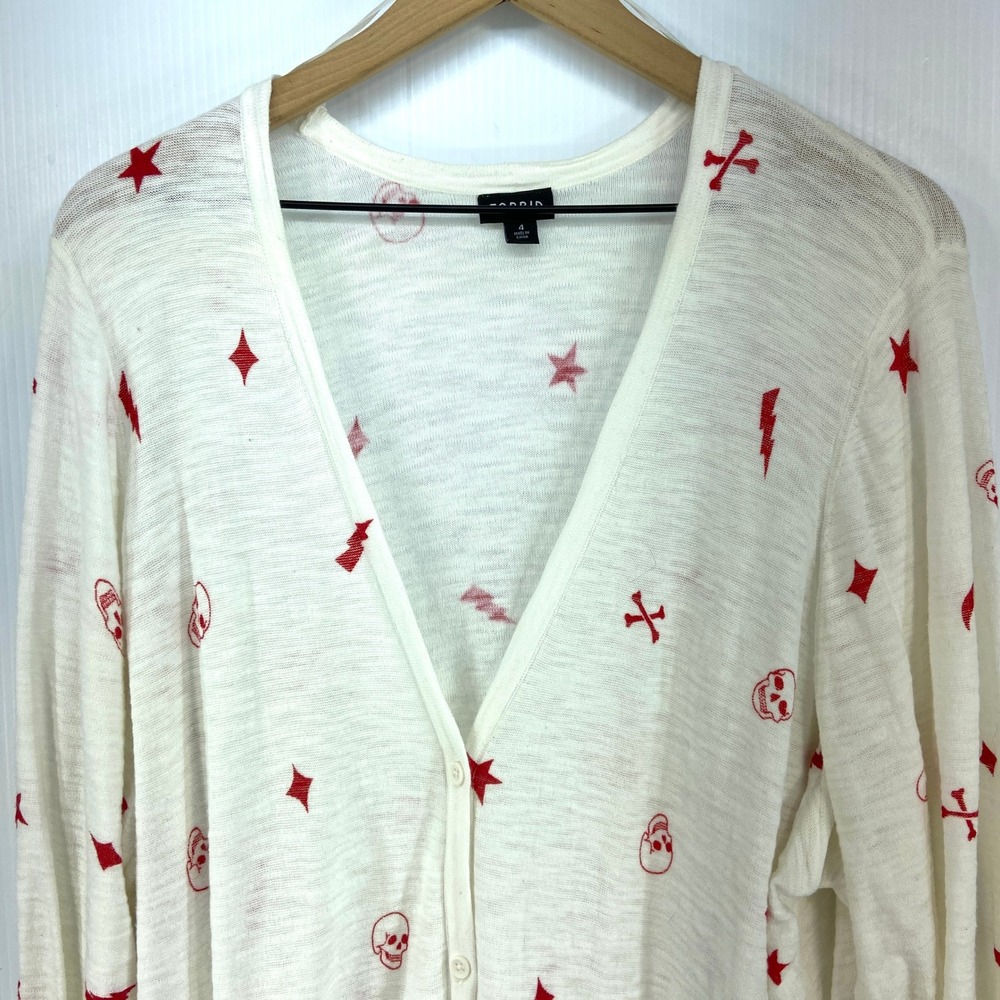 Torrid Button Front Cardigan Sweater White Red Skull Crossbones Womens Plus 4 4X - Picture 5 of 11